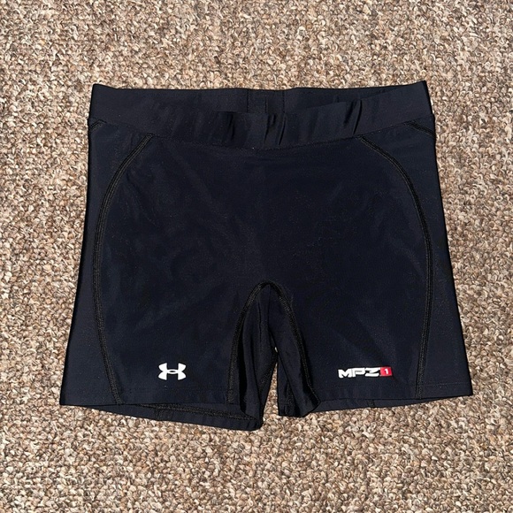 Women’s Under Armour black MPZ padded compression softball shorts size medium - Picture 2 of 4